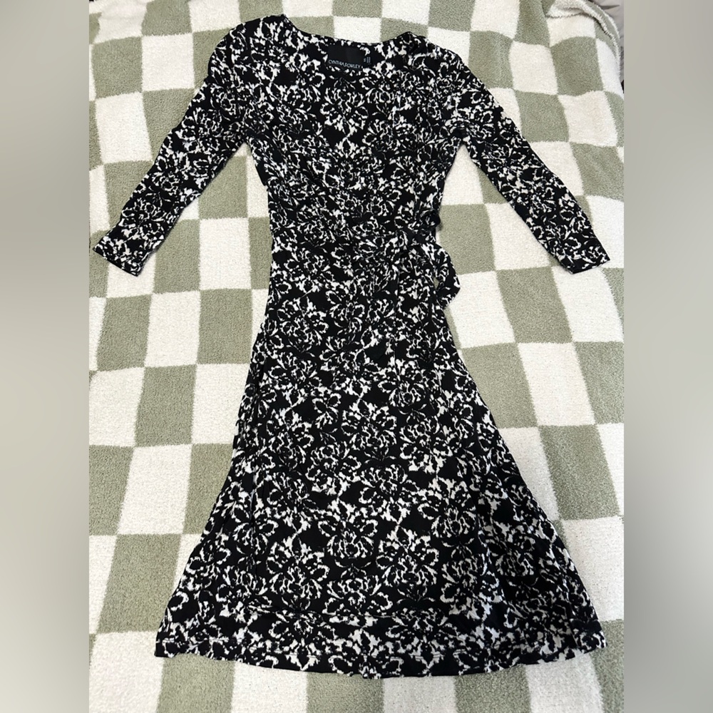 Printed Wrap midi dress